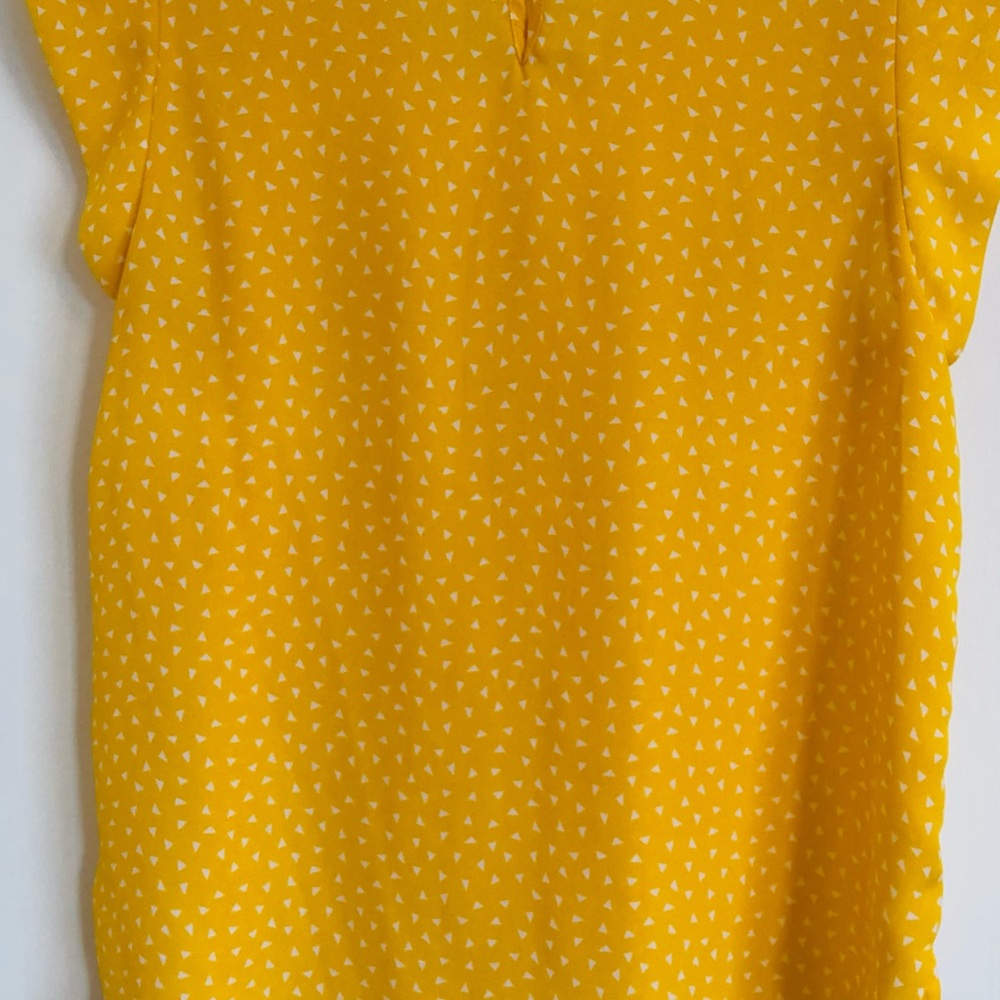 Yellow triangle blouse - Picture 2 of 3